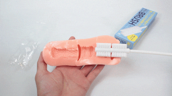 holecleanbrush002